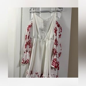 White Dress with Red Coral Print Puff Sleeves L NWT